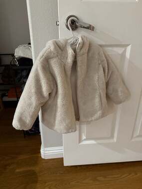 Mayoral Toddler Girls Cream Faux Fur Hooded Jacket Size 2